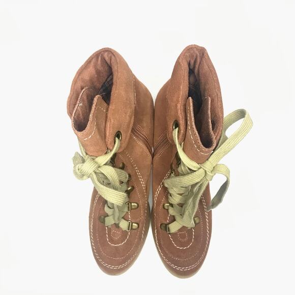 Chinese Laundry Fearsome Suede Booties Heels Womens 8M - Picture 9 of 15